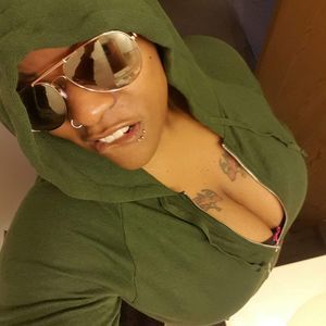 Meet your Posher, Leah